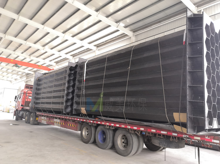 電除霧器吊裝完畢,整裝待發